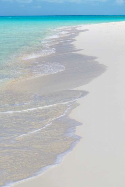 Bahamas, Little Exuma Is Ocean surf and beach